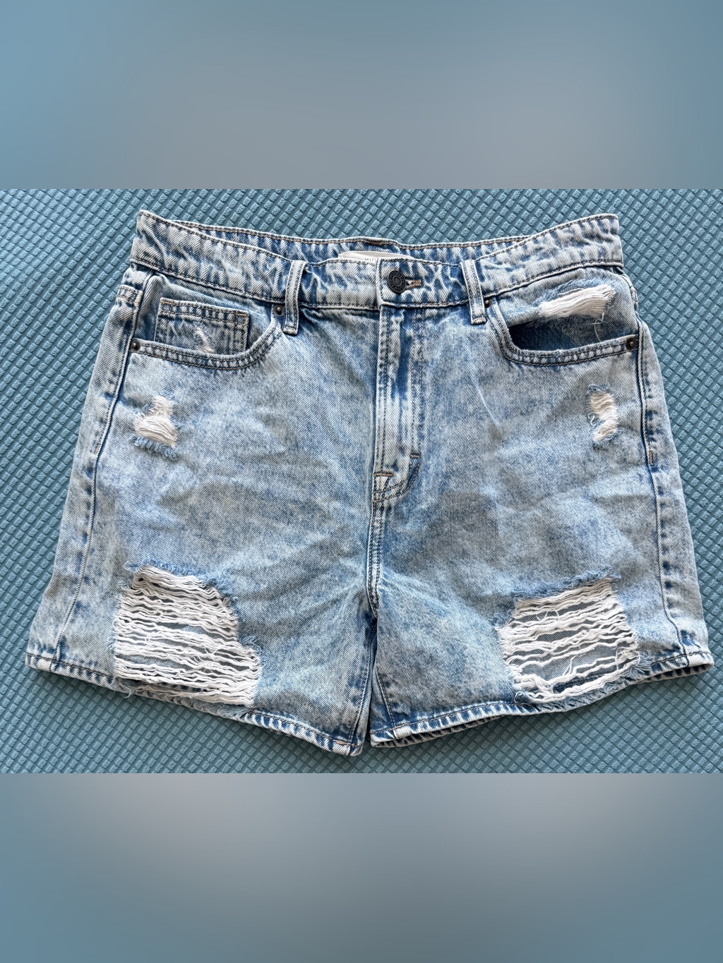 Hidden Jean Brand Acid Wash Distressed Shorts Size Womens Medium 94 New